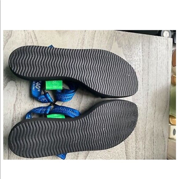 Multi color off white micro trek sandals - Picture 4 of 8